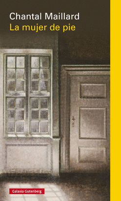MUJER DE PIE LA